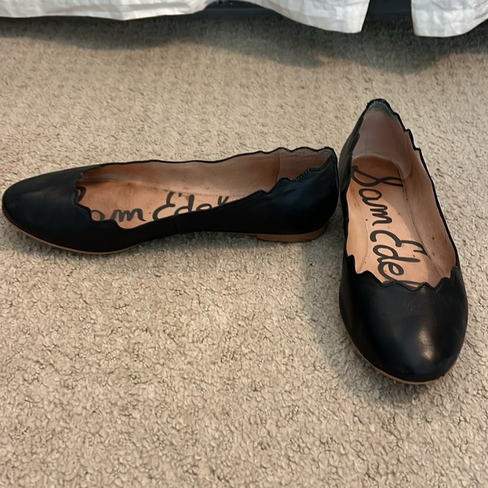 Sam Edelman scalloped flats - Picture 2 of 4
